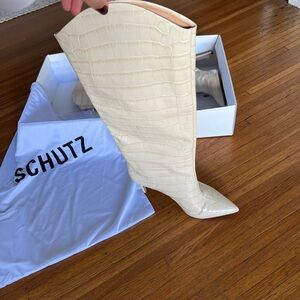 Schutz white Maryana boots sz 6.5